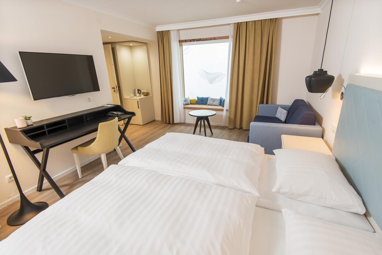 Boutique-Hotel Zur Alten Post Busum Exterior photo